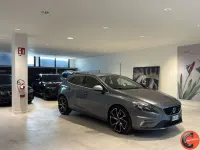 Usata Volvo V40 R-Design Momentum 150 CV (110 kW) 2014 Grigio Berlina