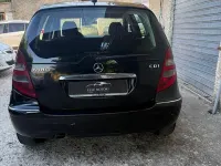 Usata Mercedes A180 Elegance 109 CV (80 kW) 2005 Nero Berlina