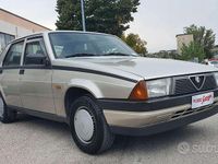 Usata Alfa Romeo 75 110 CV (80 kW) 1986 Grigio Berlina
