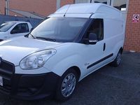 Usata Fiat Doblò 104 CV (76 kW) 2015 Bianco Monovolume