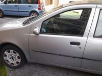Usata Fiat Punto Dynamic 60 CV (44 kW) 2005 Utilitaria