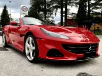 Usata Ferrari Portofino 620 CV (456 kW) 2023 Rosso Cabrio