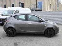 Usata Lancia Ypsilon Silver 69 CV (50 kW) 2023 Grigio Utilitaria