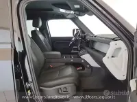 Usata Land Rover Defender Dynamic 249 CV (183 kW) 2023 Nero SUV