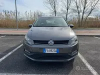 Usata VW Polo Comfortline 75 CV (55 kW) 2015 Grigio Berlina