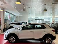 Usata Kia Stonic Style 101 CV (74 kW) 2019 Bianco SUV