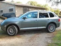 Usata Porsche Cayenne Turbo 450 CV (330 kW) 2005 Grigio SUV