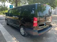 Usata Peugeot Expert Premium 140 CV (102 kW) 2022 Nero Furgone