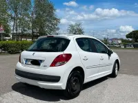 Usata Peugeot 207 68 CV (50 kW) 2011 Berlina