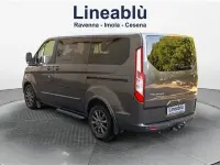 Usata Ford Tourneo Custom Titanium 170 CV (125 kW) 2022 Grigio metalizzato scuro Furgone