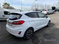 Usata Ford Fiesta Titanium 75 CV (55 kW) 2022 Bianco Utilitaria