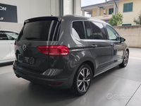 Usata VW Touran Executive 150 CV (110 kW) 2020 Grigio Monovolume