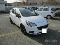 Usata Opel Corsa 90 CV (66 kW) 2016 Bianco pastello Berlina