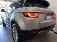 Usata Land Rover Range Rover evoque 150 CV (110 kW) 2018 Argento SUV