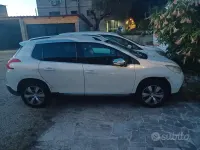 Usata Peugeot 2008 115 CV (84 kW) 2013 Bianco SUV