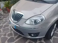 Usata Lancia Musa 77 CV (56 kW) 2012 Rosso Monovolume