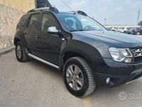 Usata Dacia Duster Lauréate 110 CV (80 kW) 2015 Nero SUV