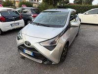 Usata Toyota Aygo Connect Style 72 CV (52 kW) 2020 Argento Utilitaria