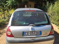Usata Renault Clio II 65 CV (47 kW) 2006 Grigio Berlina