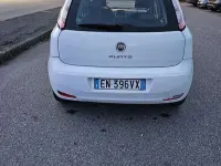 Usata Fiat Grande Punto 77 CV (56 kW) 2012 Bianco Utilitaria