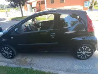 Usata Peugeot 107 68 CV (50 kW) 2005 Nero Utilitaria