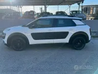 Usata Citroën C4 Cactus Shine 82 CV (60 kW) 2017 Bianco Utilitaria