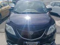Usata Lancia Ypsilon 69 CV (50 kW) 2016 Blu Utilitaria