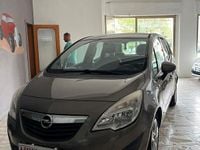 Usata Opel Meriva Cosmo 75 CV (55 kW) 2011 Grigio Monovolume