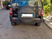 Usata Jeep Cherokee 163 CV (119 kW) 2006 Nero SUV