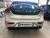 Usata Volvo V40 R-Design Momentum 120 CV (88 kW) 2016 Argento Berlina