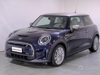 Usata Mini Cooper SE 135 kW (184 CV) 2022 Enigmatic black mini yours Utilitaria