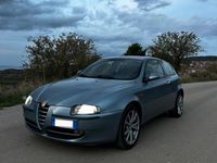 Usata Alfa Romeo 147 140 CV (102 kW) 2003 Blu Utilitaria