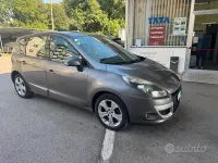 Usata Renault Scénic III Luxe 110 CV (80 kW) 2011 Grigio Monovolume