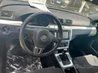 Usata VW Passat 150 CV (110 kW) 2015 Blu Berlina