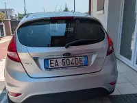 Usata Ford Fiesta Titanium 68 CV (50 kW) 2010 Grigio Berlina