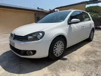 Usata VW Golf VI Trendline 102 CV (75 kW) 2010 Bianco Utilitaria