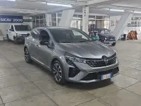 Usata Renault Clio V Techno 90 CV (66 kW) 2025 Grigio Utilitaria