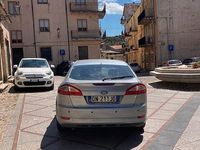 Usata Ford Mondeo 125 CV (91 kW) 2008 Marrone Berlina