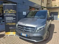 Usata Mercedes V300 Exclusive 239 CV (175 kW) 2021 Grigio Monovolume