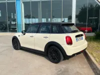 Usata Mini Cooper D Business 116 CV (85 kW) 2019 Beige Utilitaria