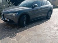 Usata Alfa Romeo Stelvio 180 CV (132 kW) 2017 Grigio SUV