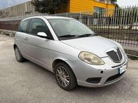 Usata Lancia Ypsilon 75 CV (55 kW) 2007 Argento Utilitaria