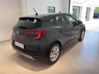 Usata Renault Captur Equilibre 145 CV (106 kW) 2023 Grigio SUV