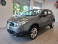 Usata Nissan Qashqai Acenta 117 CV (86 kW) 2013 Grigio SUV