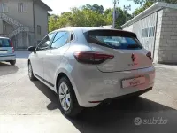 Usata Renault Clio V Business 86 CV (63 kW) 2021 Bianco Berlina