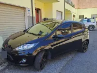 Usata Ford Fiesta 73 CV (53 kW) 2012 Nero Berlina