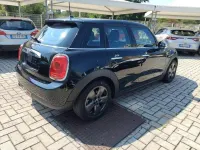 Usata Mini Cooper D 95 CV (69 kW) 2017 Nero Utilitaria