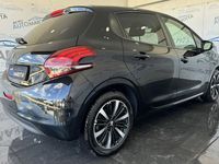 Usata Peugeot 208 Signature Sky 102 CV (75 kW) 2019 Nero Utilitaria