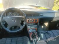Usata Mercedes 190 126 CV (92 kW) 1993 Grigio Berlina