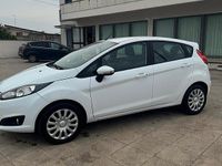 Usata Ford Fiesta 95 CV (69 kW) 2016 Bianco Berlina